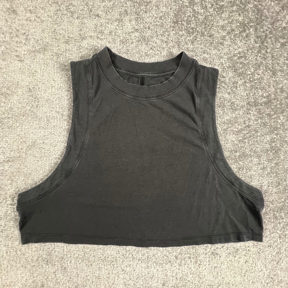 Lululemon All Yours Crop Tank Top Black Sleeveless Crew Neck Size 10 4493